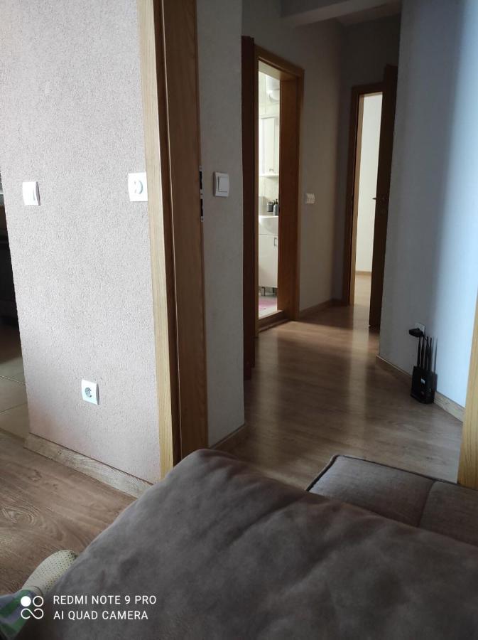 Xxl Apartments Dobra Voda Bagian luar foto